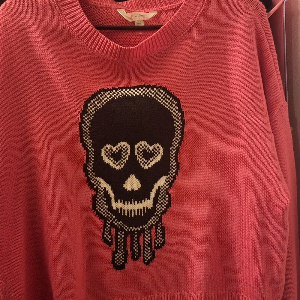 Skull sweater
